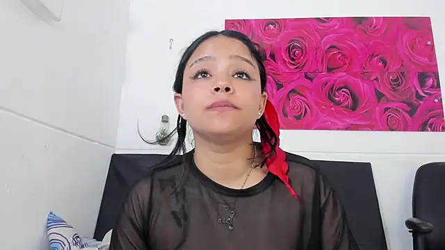 Tiffanny Rose  online show from 12.12.24