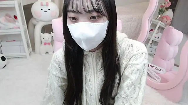 momo room online show from 01.12.25