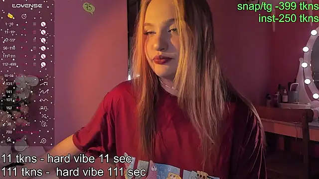 CarolineLovers online show from 11.27.25