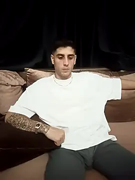 arenn1997 online show from 09.22.25