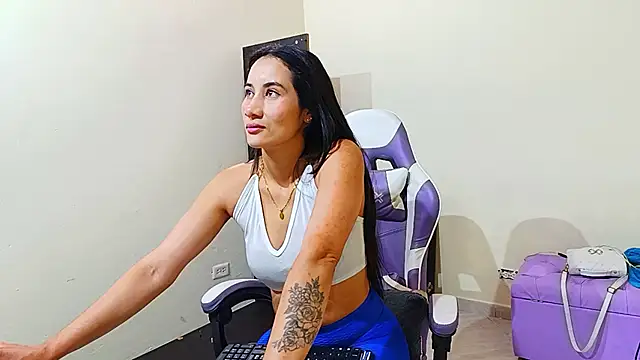 Cataleyalove ADY online show from 02.22.26