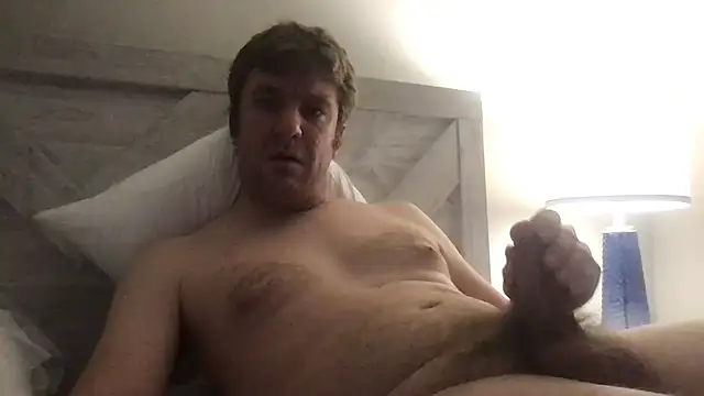 Snapshot of mnguy1983 chatting on 12.29.24 mnguy1983 online show from 12.29.24