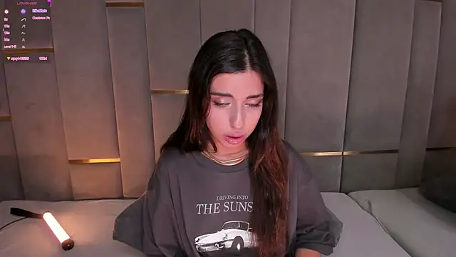 Snapshot of eva_lim chatting on 03.08.25 eva lim online show from 03.08.25