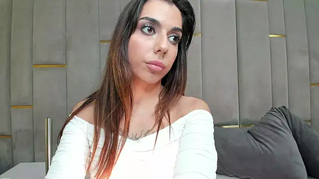 Snapshot of eva_lim chatting on 09.27.25 eva lim online show from 09.27.25