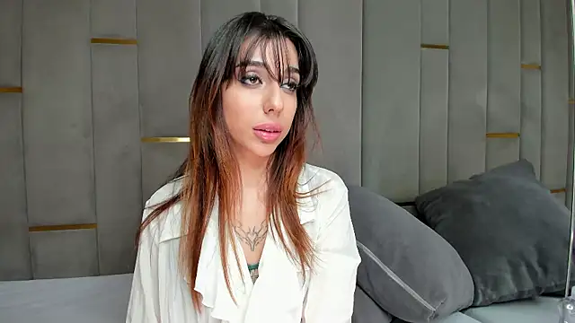 Snapshot of eva_lim chatting on 10.08.25 eva lim online show from 10.08.25