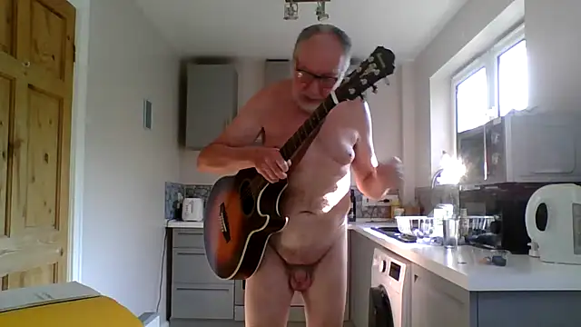 Snapshot of jimmybenido chatting on 07.17.26 jimmybenido online show from 07.17.26