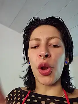 xmoira3x online show from 12.29.24