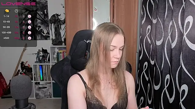 Snapshot of stellablondy chatting on 07.21.26 stellablondy online show from 07.21.26