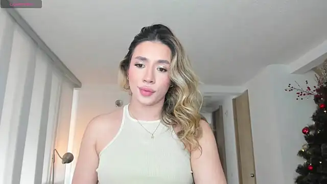 Snapshot of honeyann08 chatting on 01.04.25 honeyann08 online show from 01.04.25