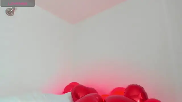 Snapshot of honeyann08 chatting on 02.13.25 honeyann08 online show from 02.13.25