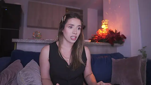 Snapshot of honeyann08 chatting on 11.27.25 honeyann08 online show from 11.27.25