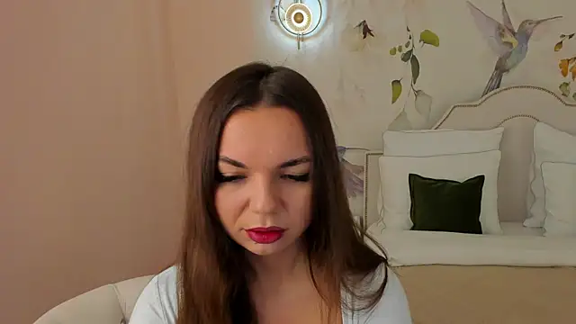 Snapshot of CamillaLarson chatting on 06.22.26 CamillaLarson online show from 06.22.26