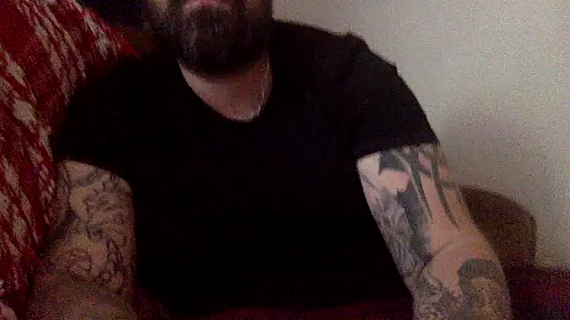 Snapshot of chubbycloudybottom chatting on 10.18.25 chubbycloudybottom online show from 10.18.25