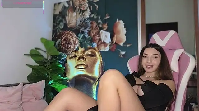 Snapshot of ReyaSophia chatting on 02.09.26 ReyaSophia online show from 02.09.26