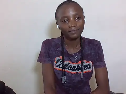 SexyNeedle22 online show from 09.26.25