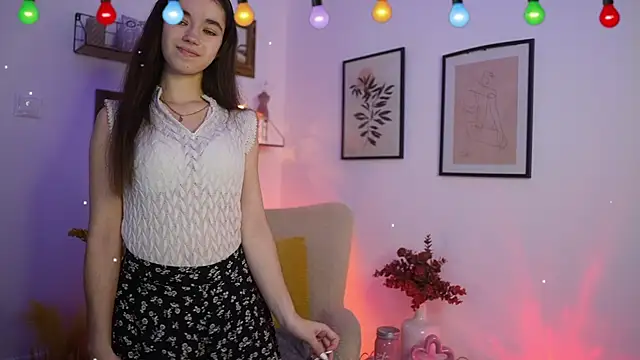 Snapshot of Gia_Paige18 chatting on 12.15.25 Gia Paige18 online show from 12.15.25