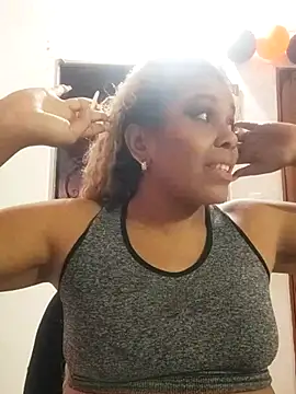 Snapshot of ELLA_KELLY chatting on 10.30.25 ELLA KELLY online show from 10.30.25