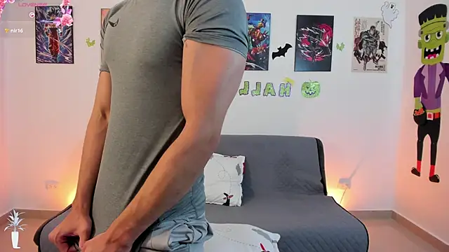 Snapshot of jonathanjoestar_ chatting on 10.25.25 jonathanjoestar online show from 10.25.25