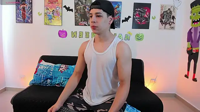 Snapshot of jonathanjoestar_ chatting on 11.04.25 jonathanjoestar online show from 11.04.25