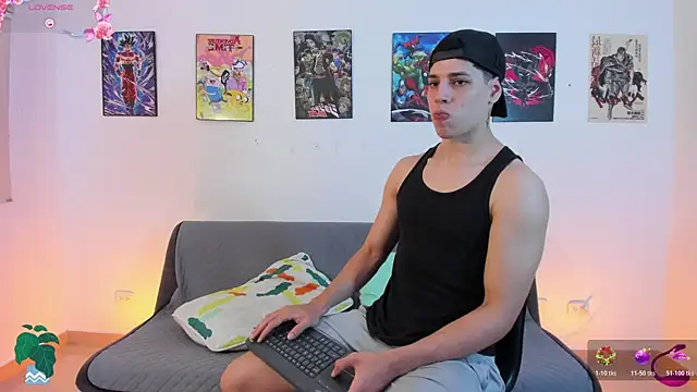 Snapshot of jonathanjoestar_ chatting on 11.22.25 jonathanjoestar online show from 11.22.25