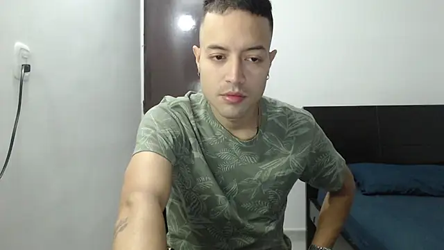 dimitriquiet05 online show from 12.28.24