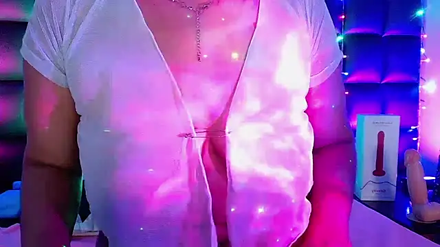 Snapshot of kuromi69 chatting on 01.24.25 kuromi69 online show from 01.24.25