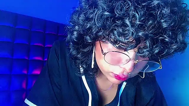 Snapshot of kuromi69 chatting on 03.11.25 kuromi69 online show from 03.11.25