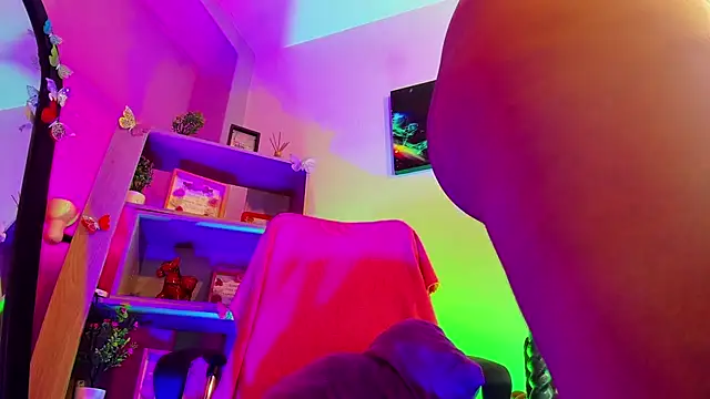 Snapshot of kuromi69 chatting on 09.28.25 kuromi69 online show from 09.28.25