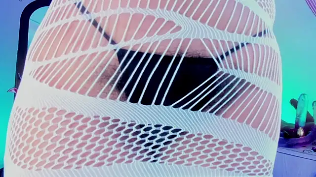 Snapshot of kuromi69 chatting on 10.18.25 kuromi69 online show from 10.18.25