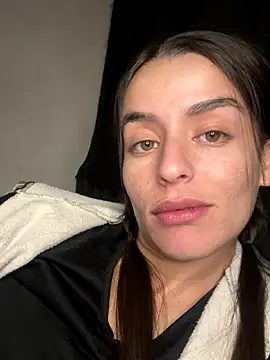 Snapshot of RotatedOrdeal chatting on 09.28.25 RotatedOrdeal online show from 09.28.25