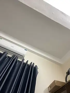 Snapshot of Louis_Baby chatting on 02.10.25 Louis Baby online show from 02.10.25