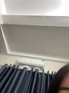 Snapshot of Louis_Baby chatting on 02.25.25 Louis Baby online show from 02.25.25