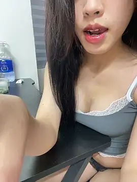 Snapshot of Louis_Baby chatting on 03.06.25 Louis Baby online show from 03.06.25