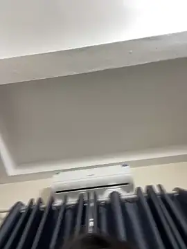 Snapshot of Louis_Baby chatting on 03.10.25 Louis Baby online show from 03.10.25