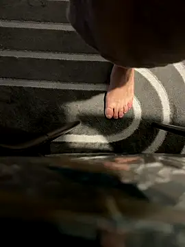 Snapshot of dimitriei chatting on 11.08.25 dimitriei online show from 11.08.25