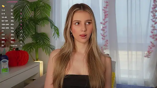 Fluffy-Angel online show from 03.11.25