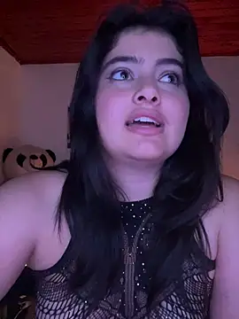 Stephania 18 online show from 02.06.25