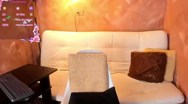 Snapshot of Atenea_Makri chatting on 12.03.24 Atenea Makri online show from 12.03.24