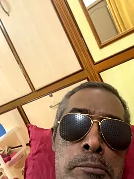 Lookin4Kinky Partner online show from 11.23.25