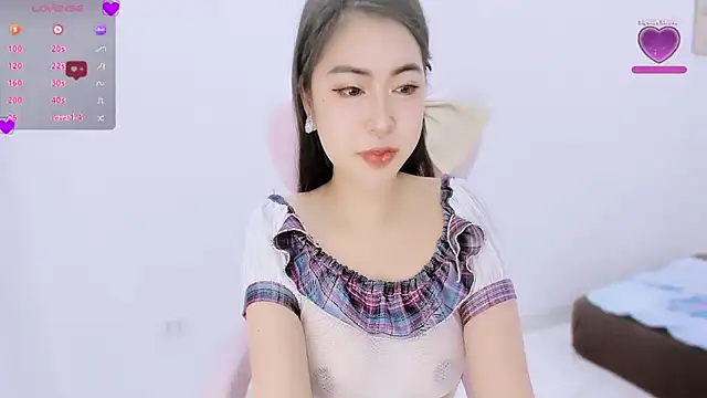 Snapshot of SexualStruggle chatting on 02.15.25 SexualStruggle online show from 02.15.25