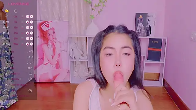 Snapshot of SexualStruggle chatting on 10.01.25 SexualStruggle online show from 10.01.25