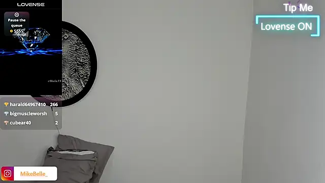 Snapshot of mike_belle chatting on 12.13.25 mike belle online show from 12.13.25