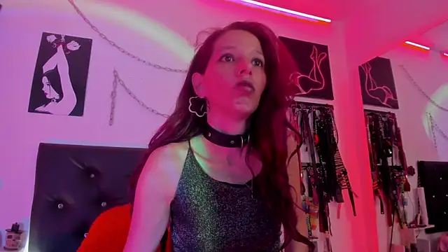 Snapshot of Little_Naughtty chatting on 09.26.25 Little Naughtty online show from 09.26.25