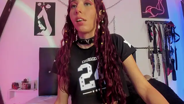 Snapshot of Little_Naughtty chatting on 11.27.25 Little Naughtty online show from 11.27.25