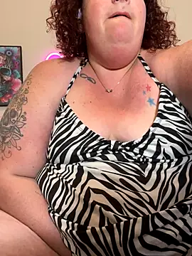 Snapshot of MsStrawbooty chatting on 10.13.25 MsStrawbooty online show from 10.13.25