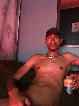 Snapshot of ZaddyBigDee chatting on 03.10.25 ZaddyBigDee online show from 03.10.25