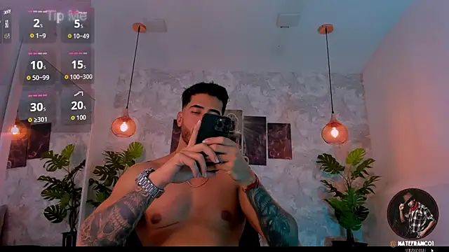 Snapshot of Nate_franco chatting on 11.04.25 Nate franco online show from 11.04.25