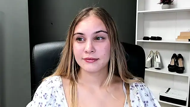 kitty valeria online show from 07.27.26