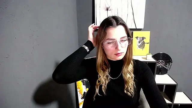 lady olivia  online show from 10.23.25