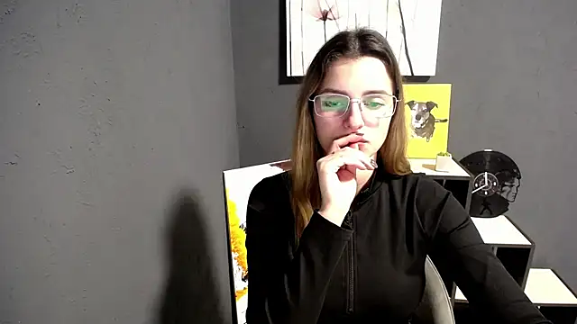 lady olivia  online show from 11.26.25